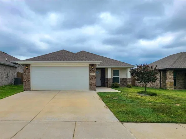 6109 NW Meade St, Bentonville, AR 72713