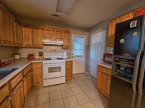 5th image of 1006 E 22nd St