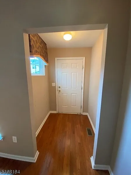 3 bed, 2.5 bath, $3,000 — Photo 3