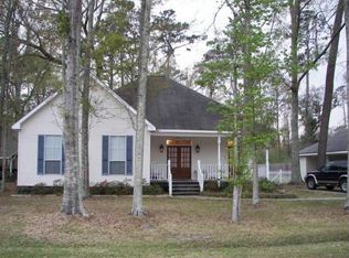 182 Live Oak St, Mandeville, LA 70448