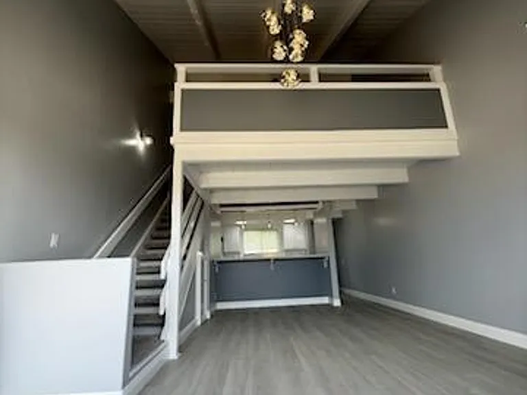 1311 Harbor Blvd — Photo 2