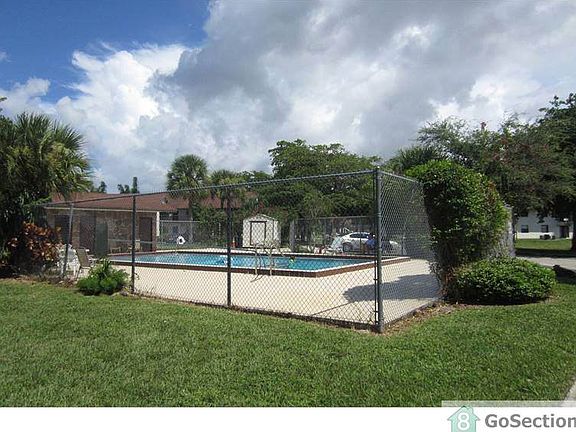 5th image of 6001 Shakerwood Cir APT 208