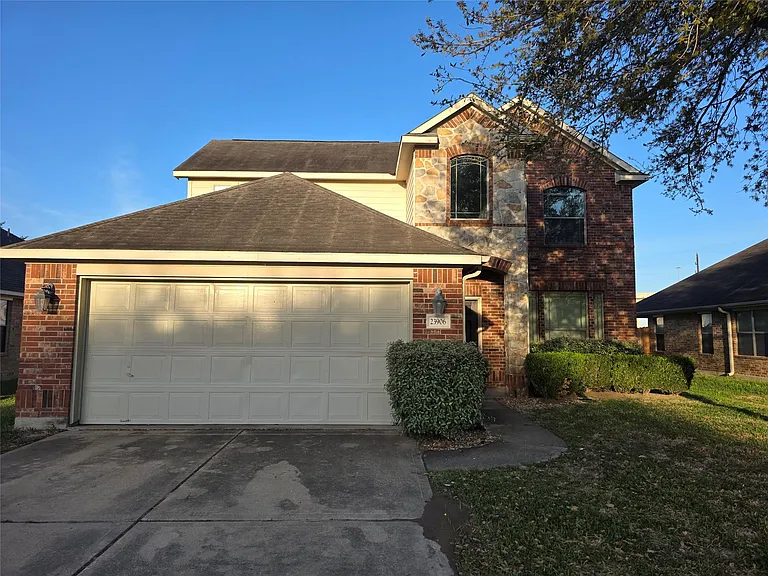 23906 W Fairport Harbor Ln — Photo 1