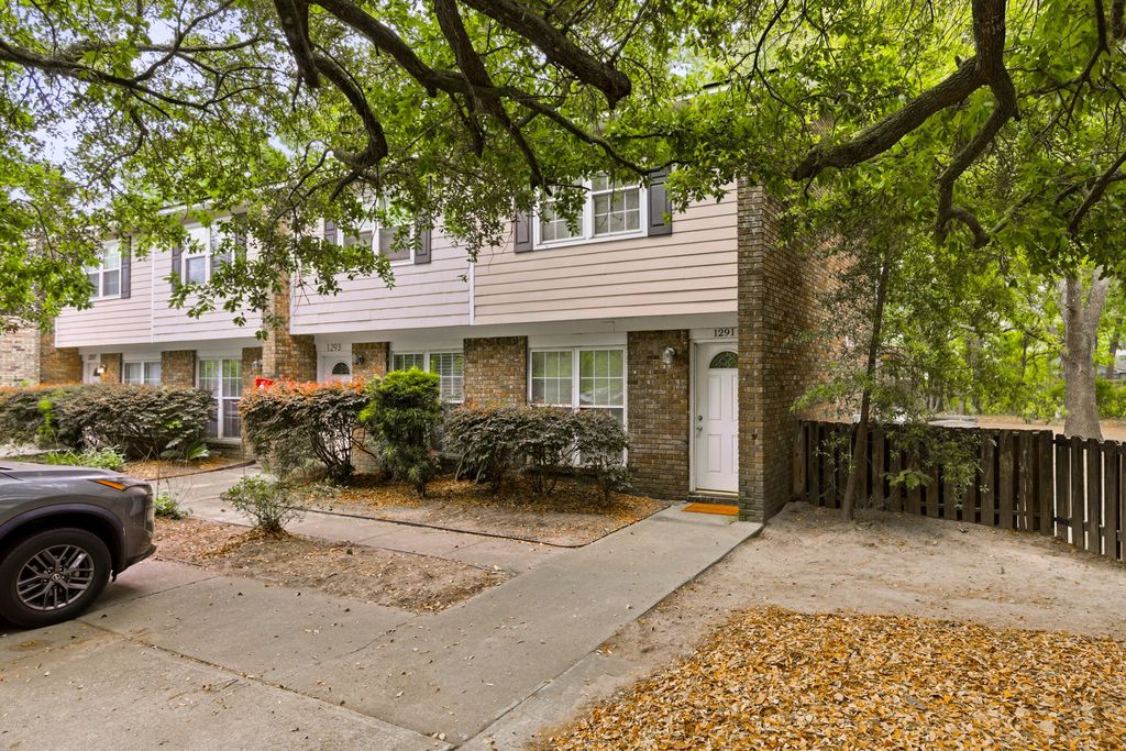 1291 Mathis Ferry Rd, Mount Pleasant, SC - View 2