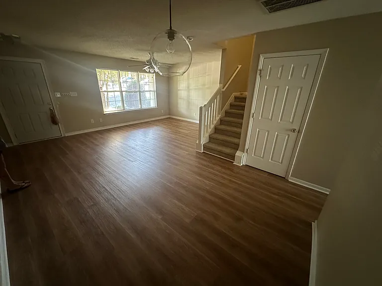 88 Tannenbaum Cir #88 — Photo 9