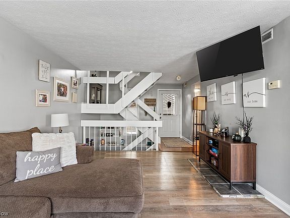 2nd image of 271 Deepwood Dr