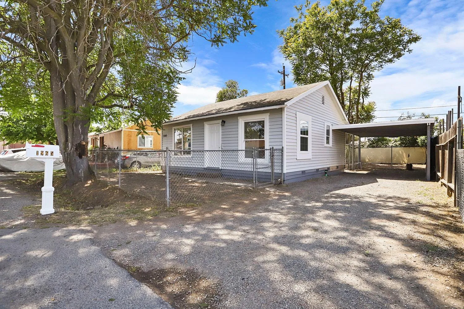 1965 Sunset Ave photo 1