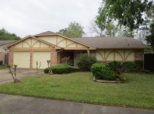 2915 Spring Creek Ln, Pearland, TX 77581