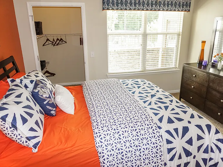 Bedroom with Walk in Closet