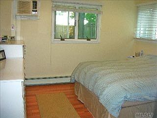 5th image of 21 Ballard Ln