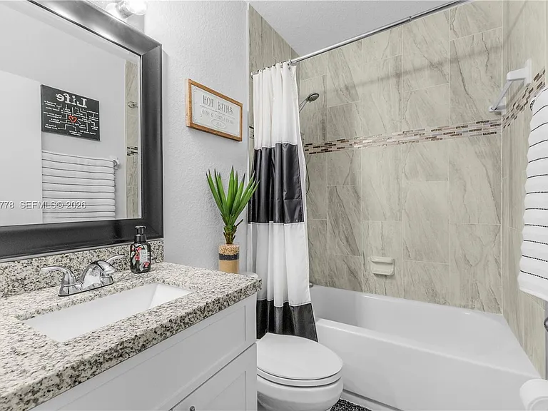 2420 SW 87th Way — Photo 22