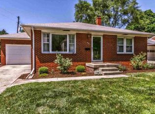 808 Bell St, Bloomington, IL 61701