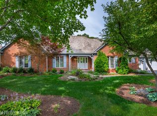 4651 Lake Point Cir, Long Grove, IL 60047