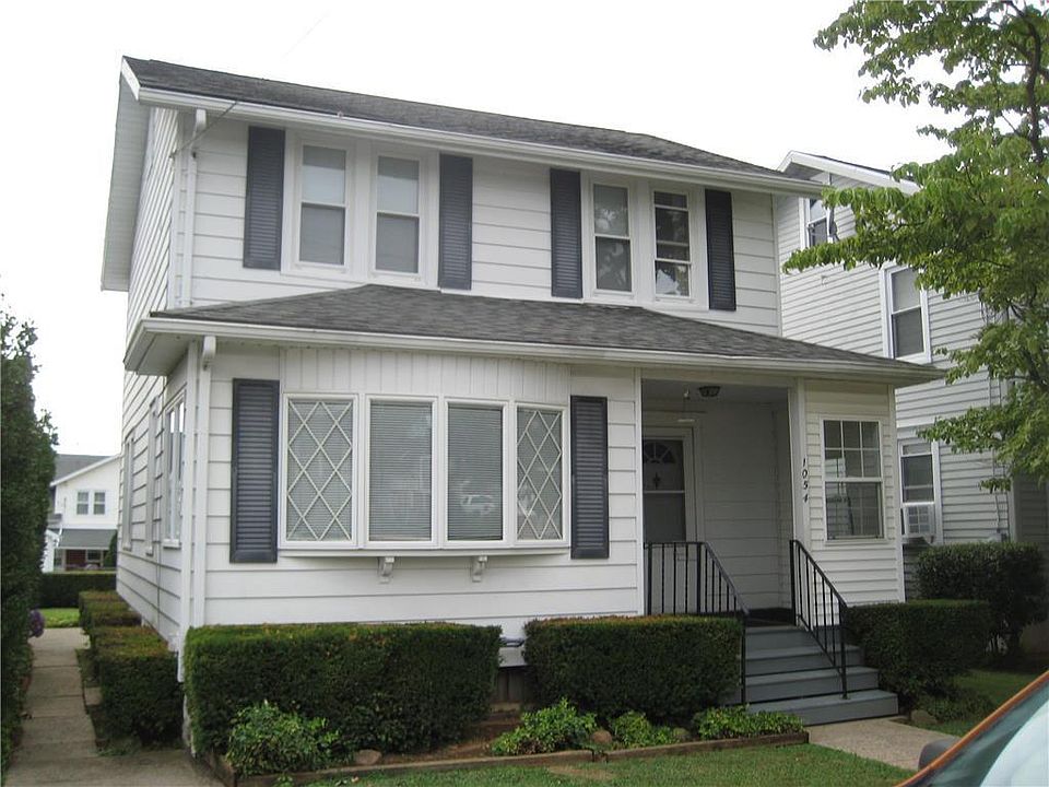 1st image of 1054 1st Ave