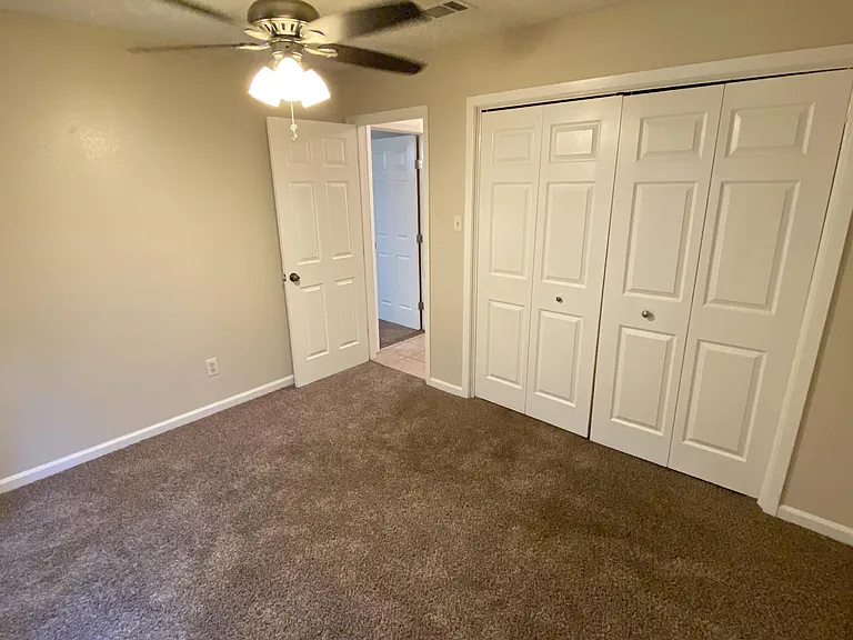2306 Hunt Dr — Photo 7