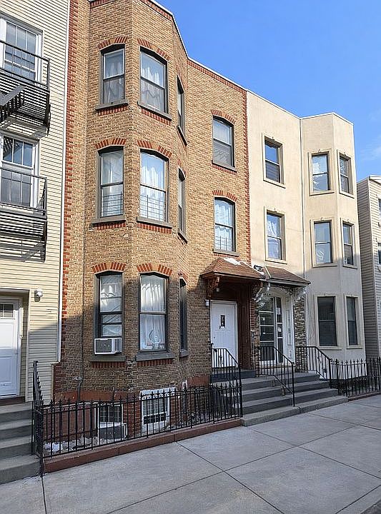 1st image of 379 Grove St