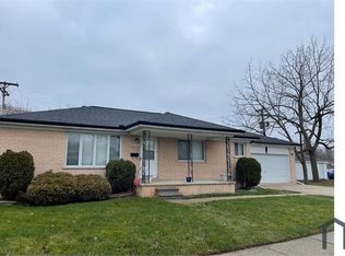 24240 Cushing Ave, Eastpointe, MI 48021
