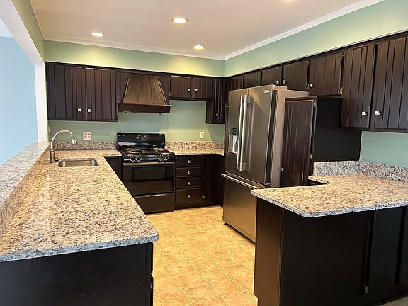 5th image of 1354 Catalpa Dr