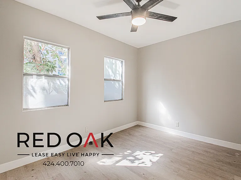 424 E 20th St #424.5 — Photo 19