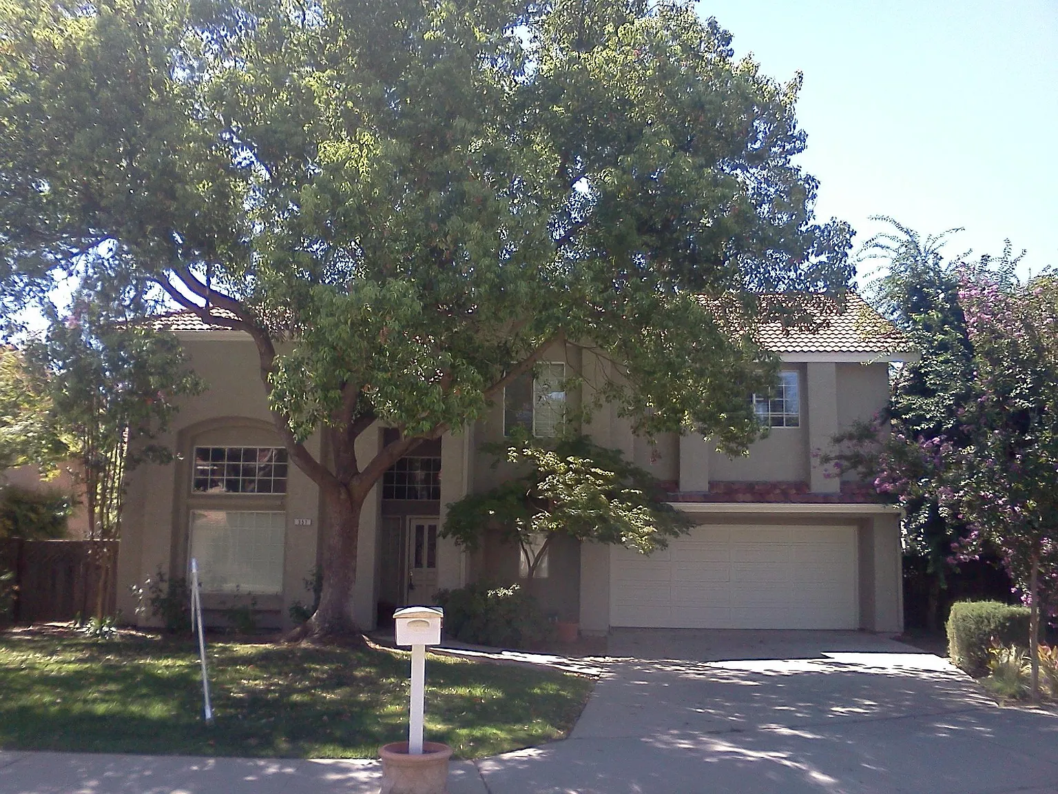 351 E Marwood Ln photo 1