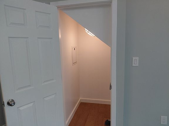 5th image of 208 Mac Donough St #1