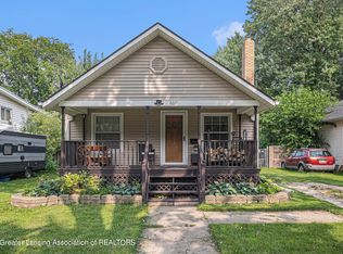 607 S Oakland St, Saint Johns, MI