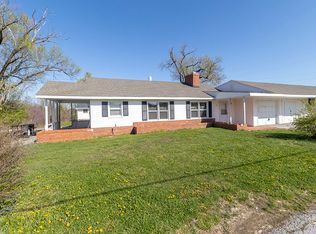 7460 N Wade School Rd #A, Columbia, MO 65202