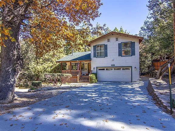 3rd image of 25490 Cedar Glen Dr