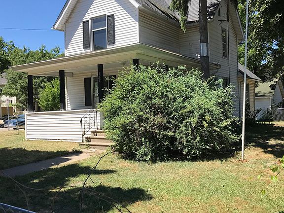 2nd image of 126 W Barnes Ave