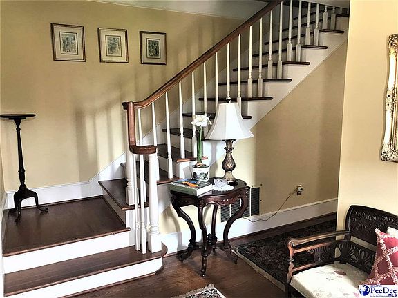 3rd image of 617 Sarazen Cir
