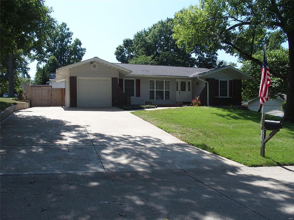 1st image of 12404 Leigh Ln