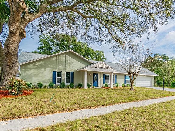 2nd image of 2224 Laurel Oak Dr