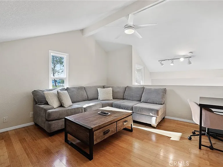 20981 Coastview Ln — Photo 30