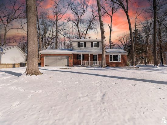 8464 Keitha Dr, Lambertville, MI 48144