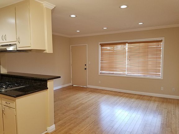 5th image of 4415 Inglewood Blvd APT 11