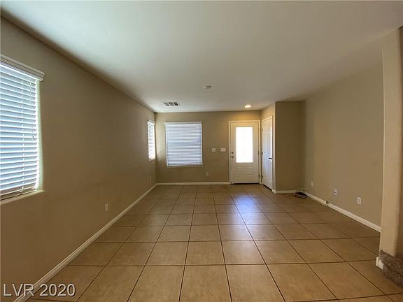 4th image of 5999 Devers Ct