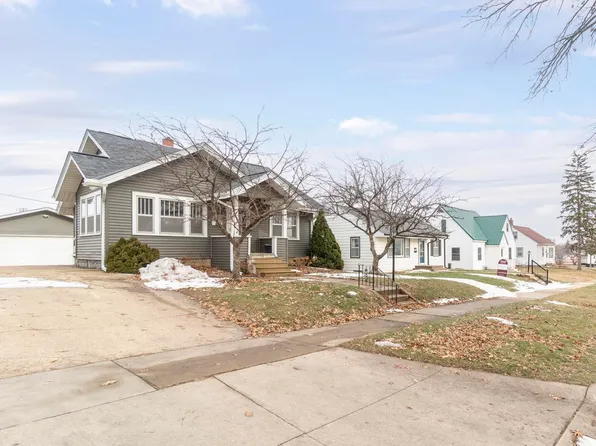 1843 Forest Ave, Waterloo, IA 50702