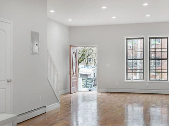 5th image of 597 E 164th St #D