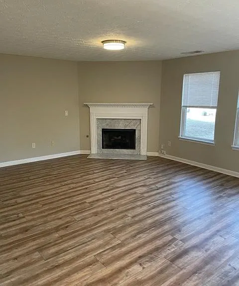 9490 Lakeview Rd — Photo 6