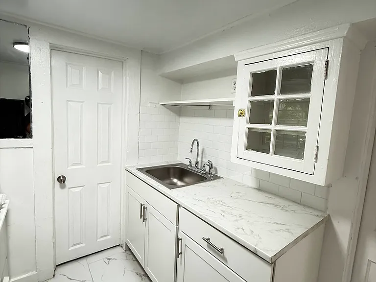 7904 Saint Charles Ave #R6 — Photo 5