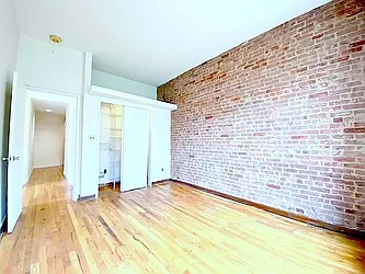 Rented by Manhattan Spaces