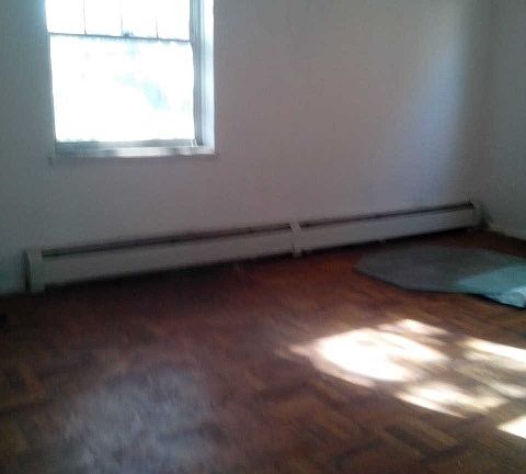 3rd image of 14775 Grand Central Pkwy APT 94E
