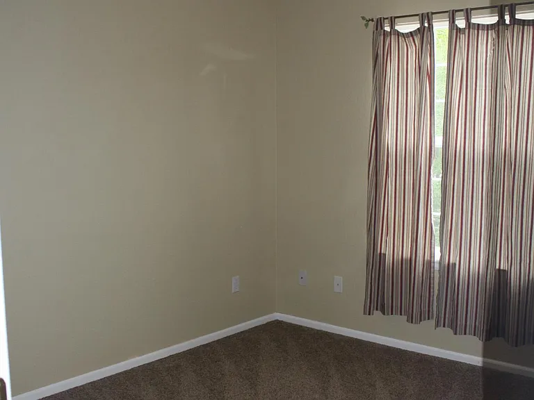 9639 Sun Meadow St — Photo 11