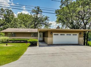 12 Riegel Oaks Ln, Homewood, IL 60430