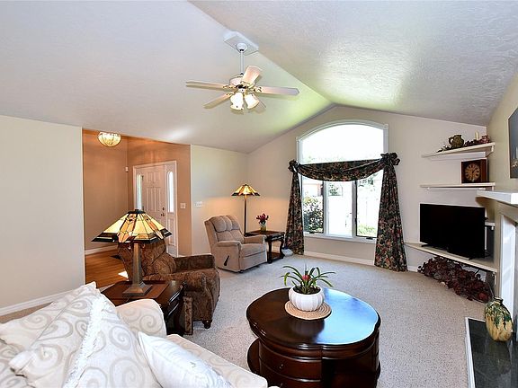 5th image of 1558 41st Avenue Ct