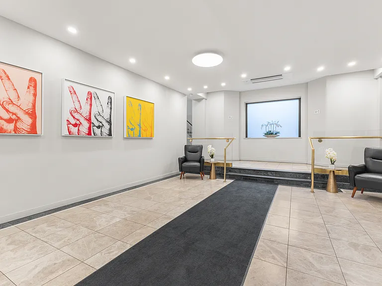 360 W 55th St #4C — Photo 8