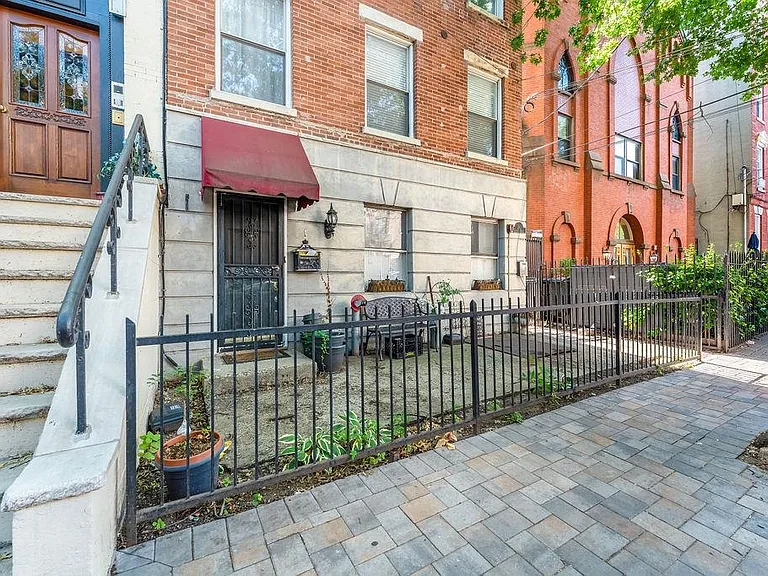 135 Garden St #4 — Photo 22