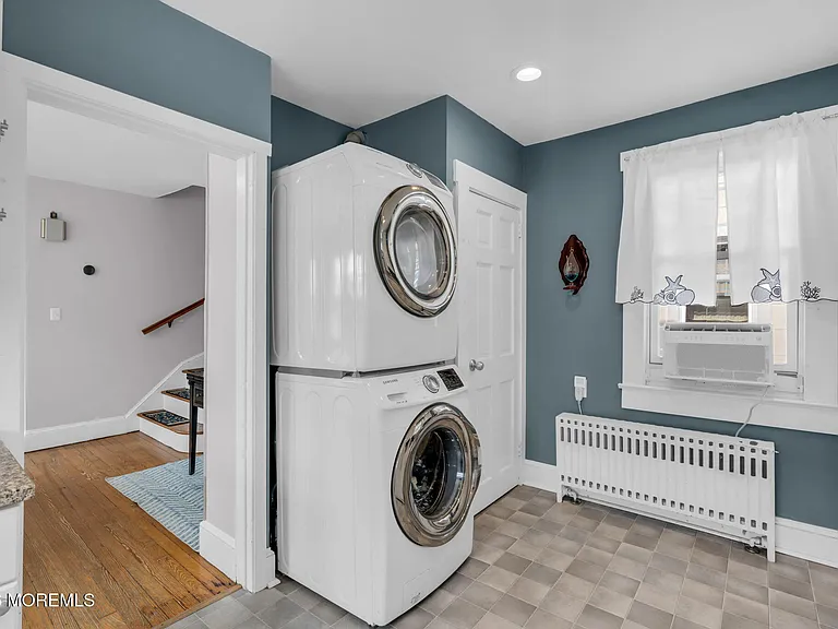 706 E St — Photo 19
