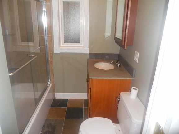 4th image of 1715 N Karlov Ave #1