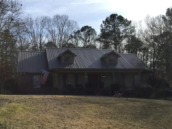 2603 Shades Cliff Cir, Jasper, AL 35504